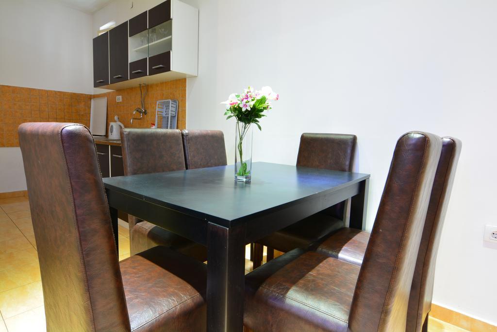 Lux Apartment In Belgrado Buitenkant foto